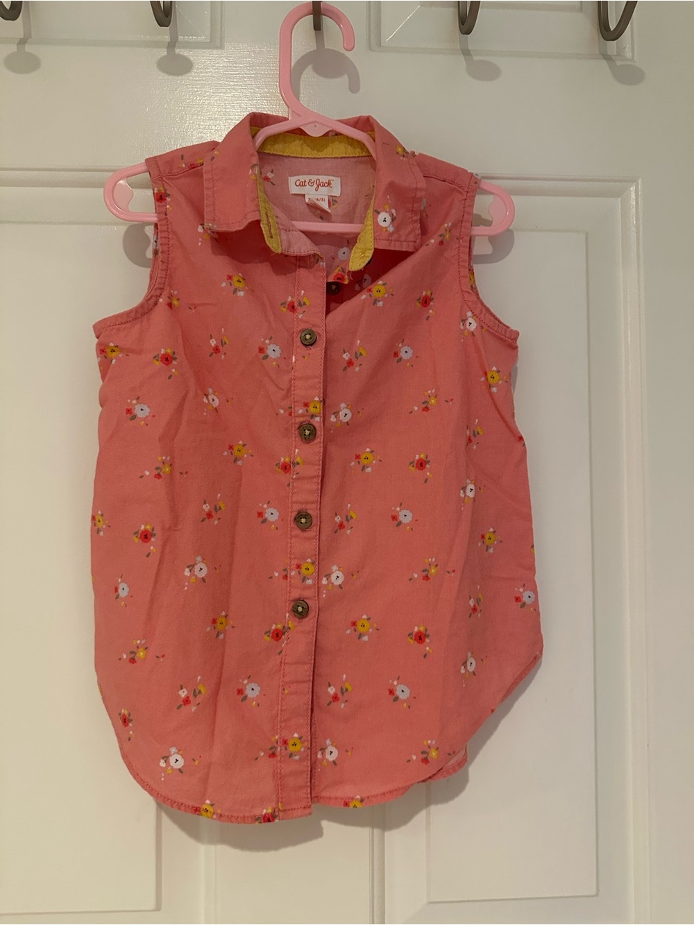 Cat & Jack Pink Floral Sleeveless Button-Front Top, size XS